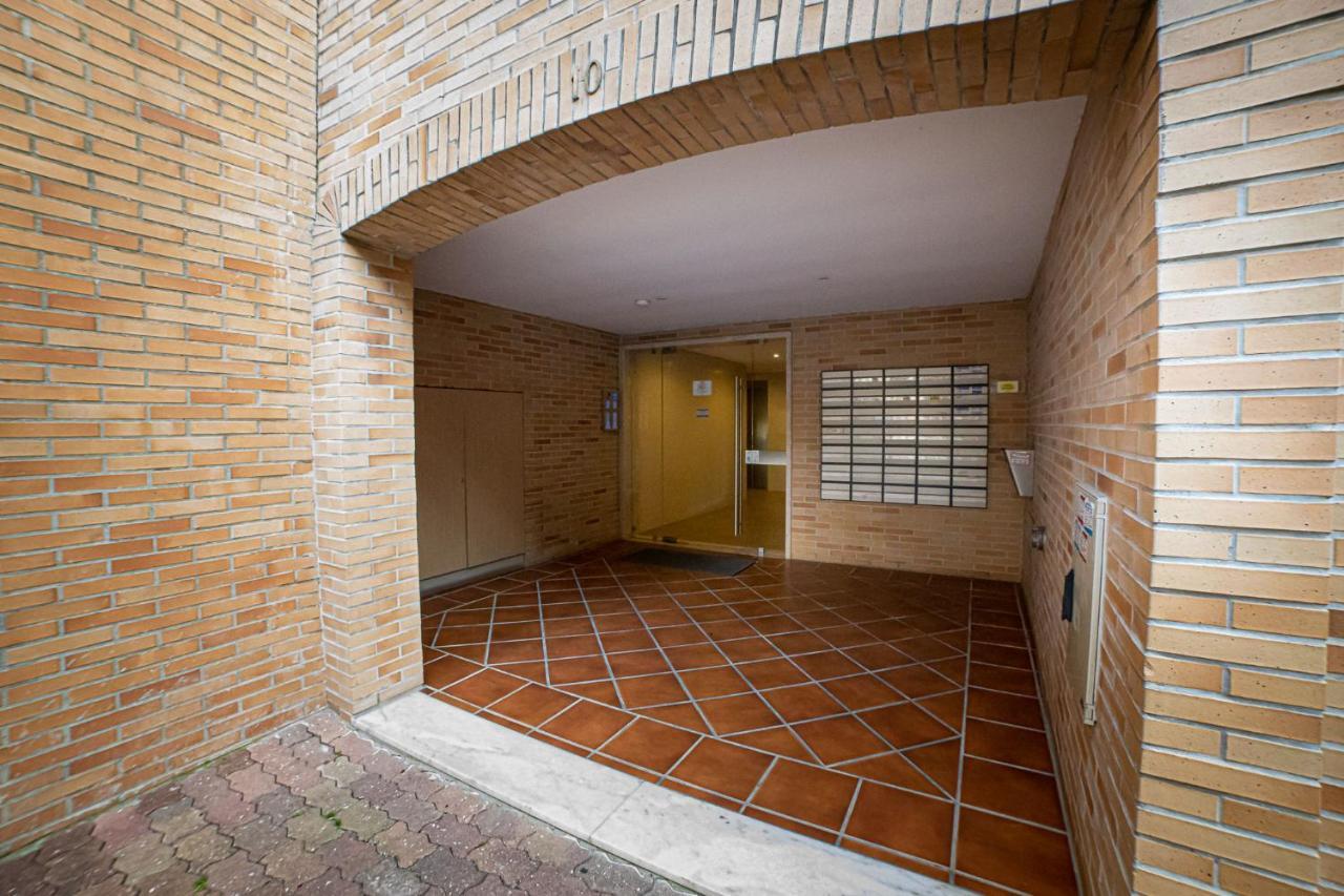 Lovely Apartment Near Airport And Nations Park, With Garage 로르스 외부 사진