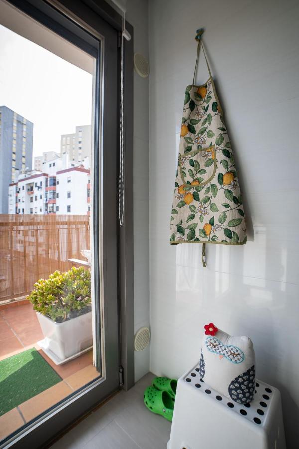 Lovely Apartment Near Airport And Nations Park, With Garage 로르스 외부 사진
