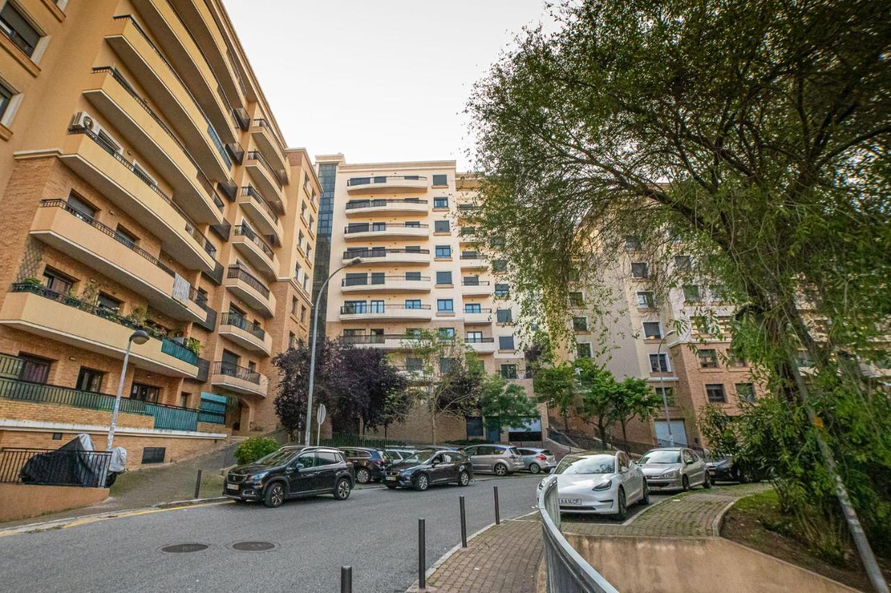 Lovely Apartment Near Airport And Nations Park, With Garage 로르스 외부 사진