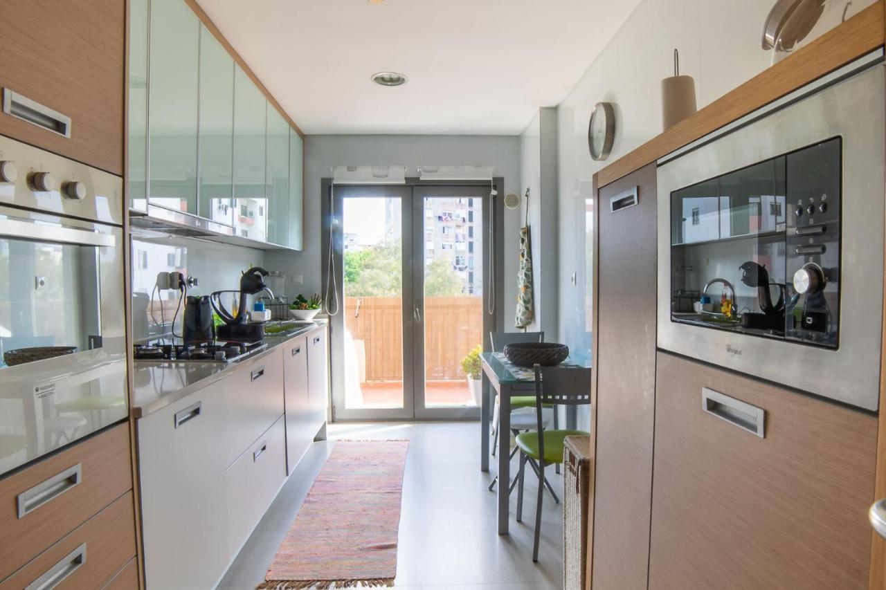 Lovely Apartment Near Airport And Nations Park, With Garage 로르스 외부 사진